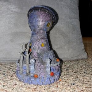 Nightmare before Christmas hawthornes village Dr. Finkelstein lab house